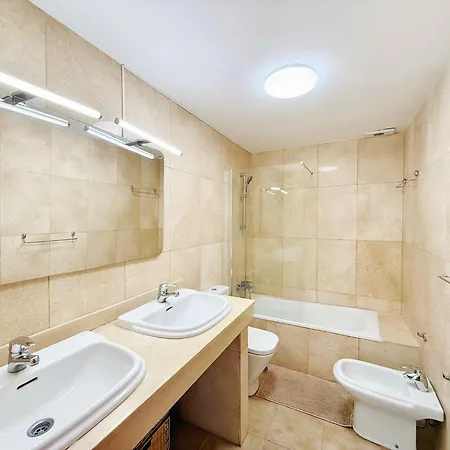 아파트 2 Bedroom