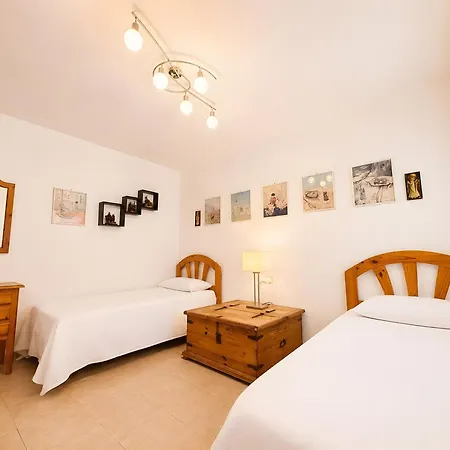 2 Bedroom Apartment Callao Salvaje